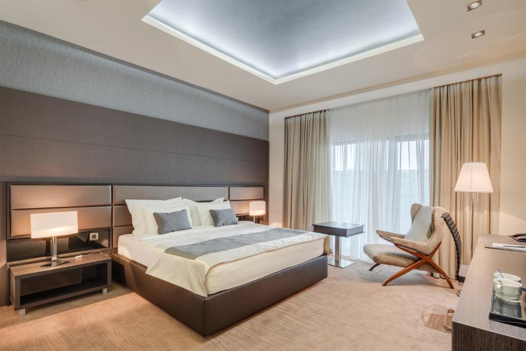 Sky Blue Hotel & Spa