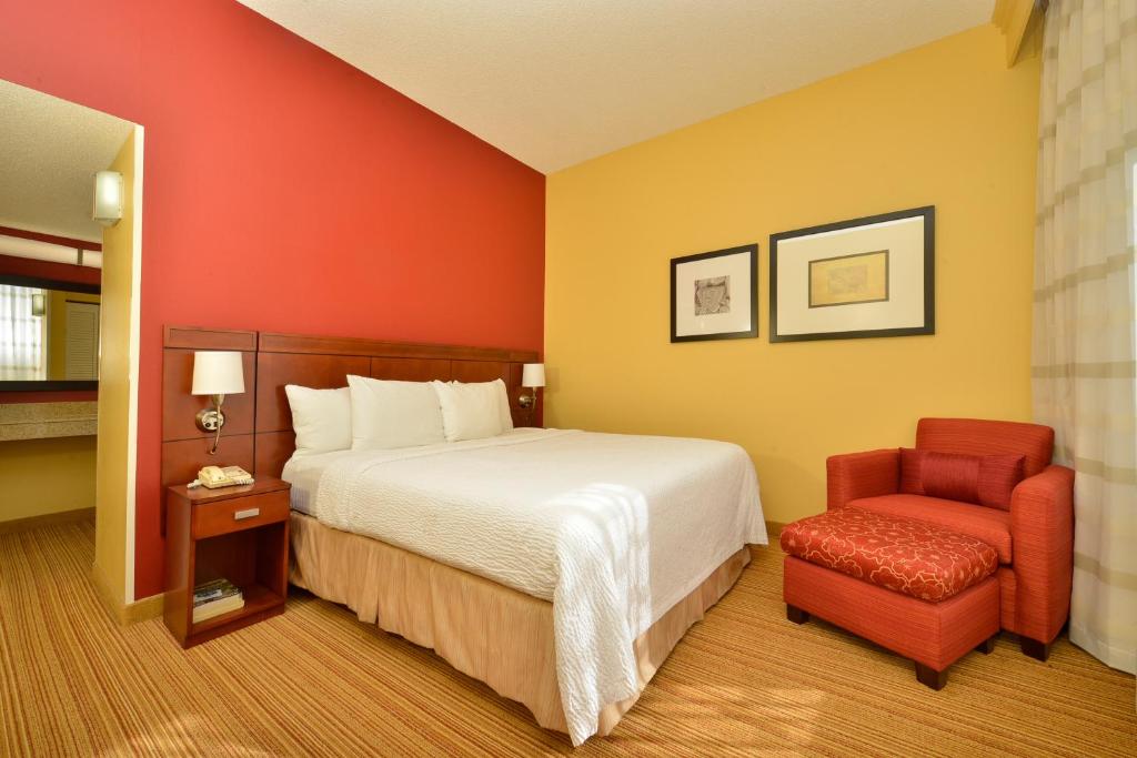 Courtyard By Marriott Bentonville