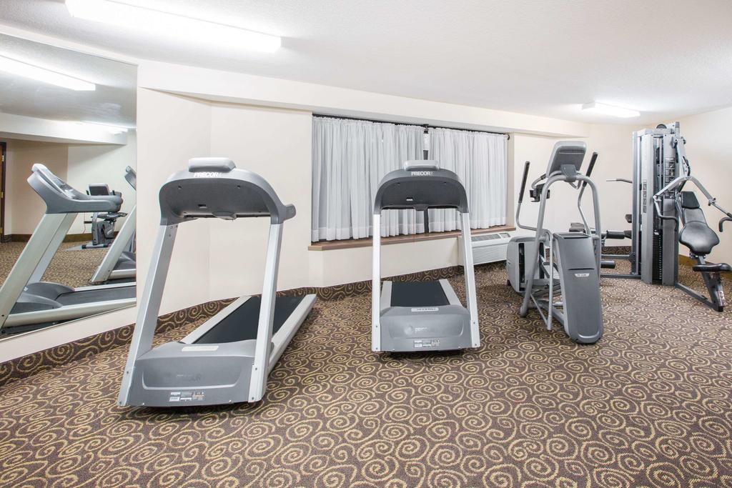 Ramada Tropics Resort/Conference Center Des Moines