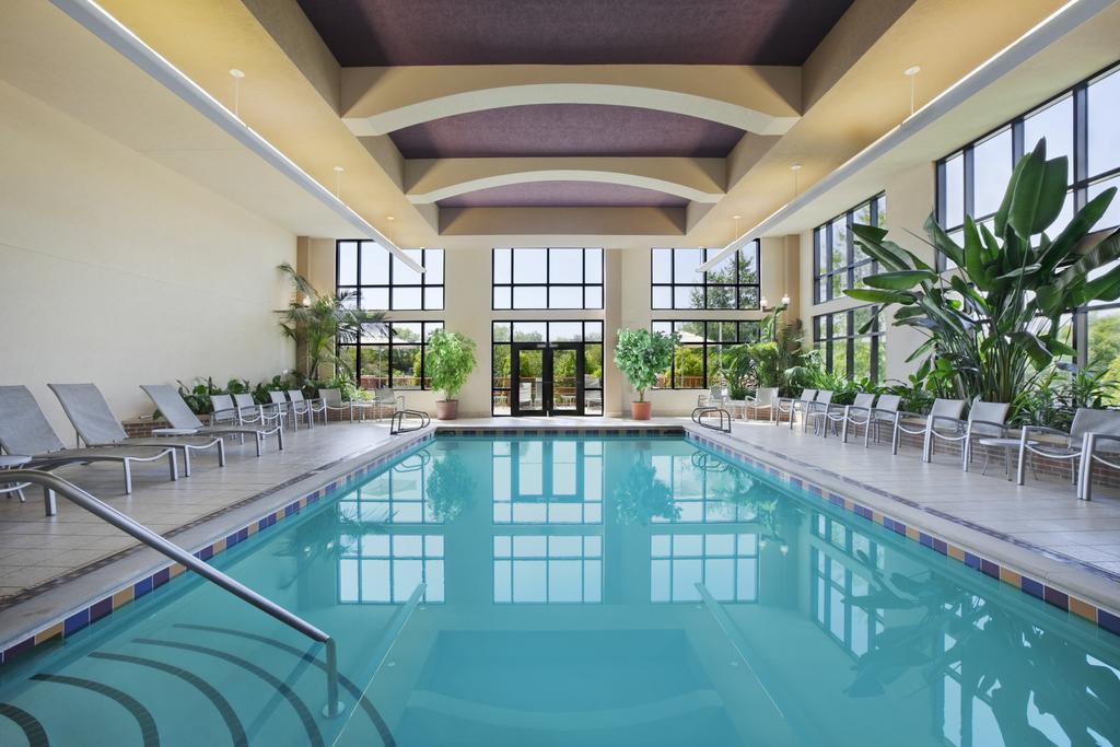 Embassy Suites by Hilton Hot Springs Hotel & Spa