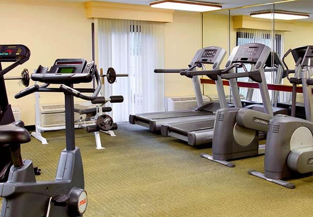 Courtyard by Marriott Hampton