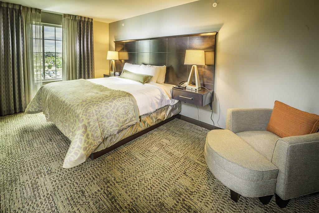 Staybridge Suites Denver-Stapleton