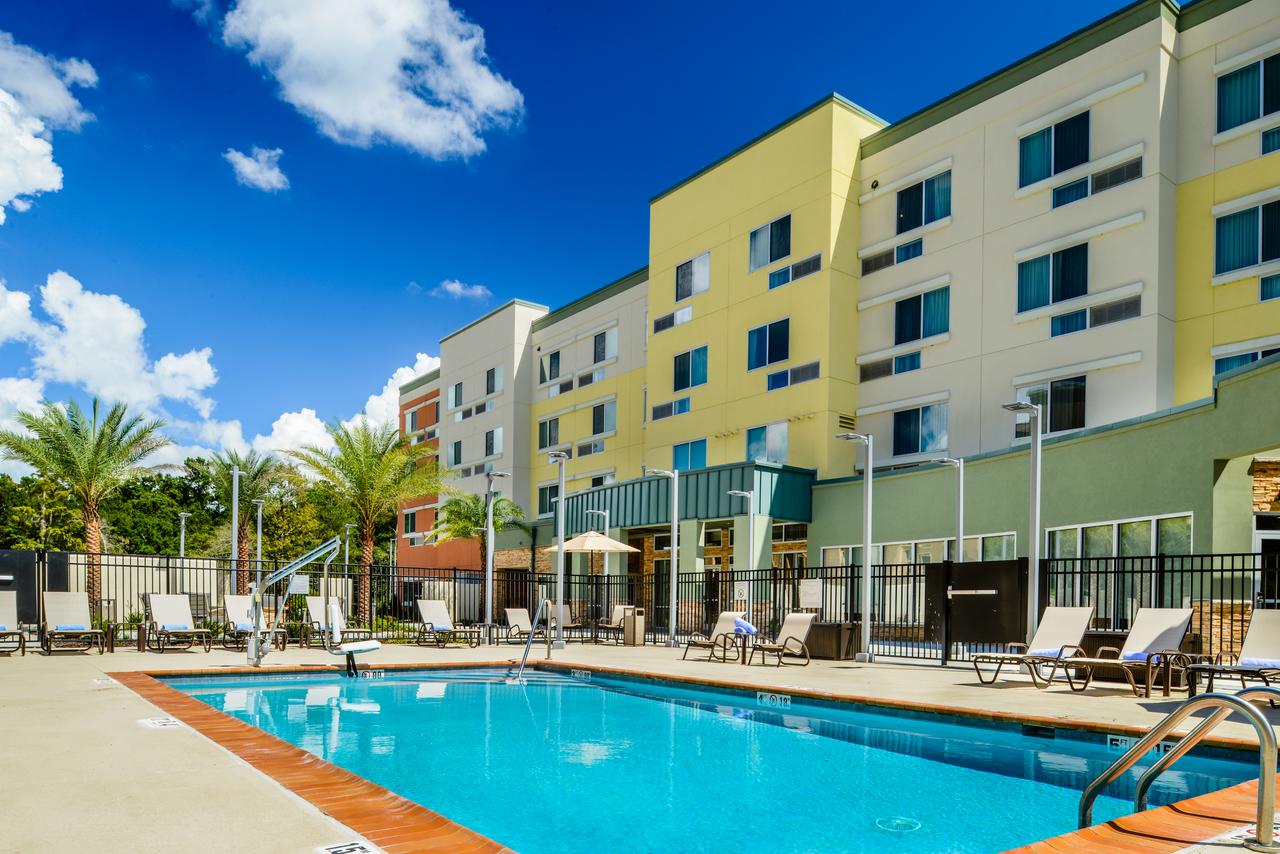 Courtyard Lake Charles
