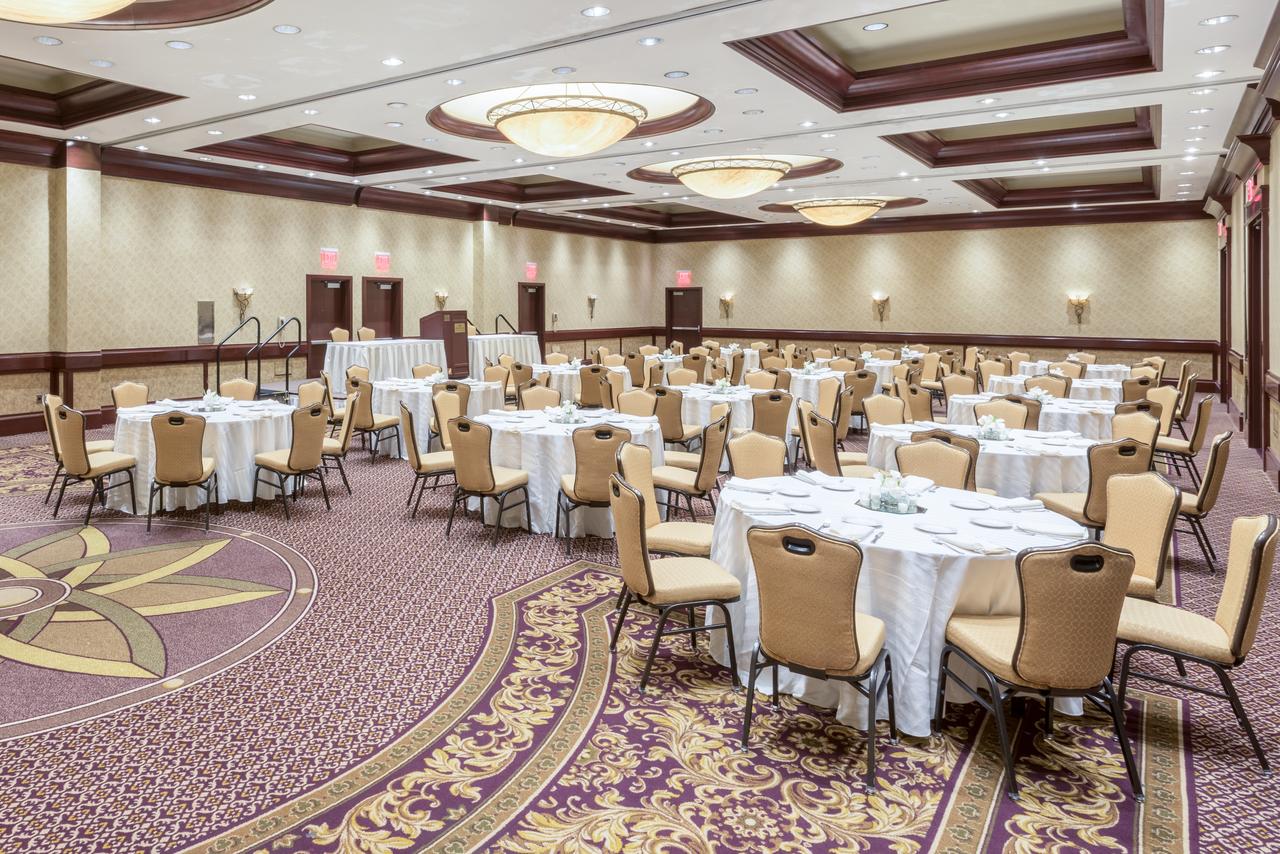 Crowne Plaza Providence-Warwick Airport