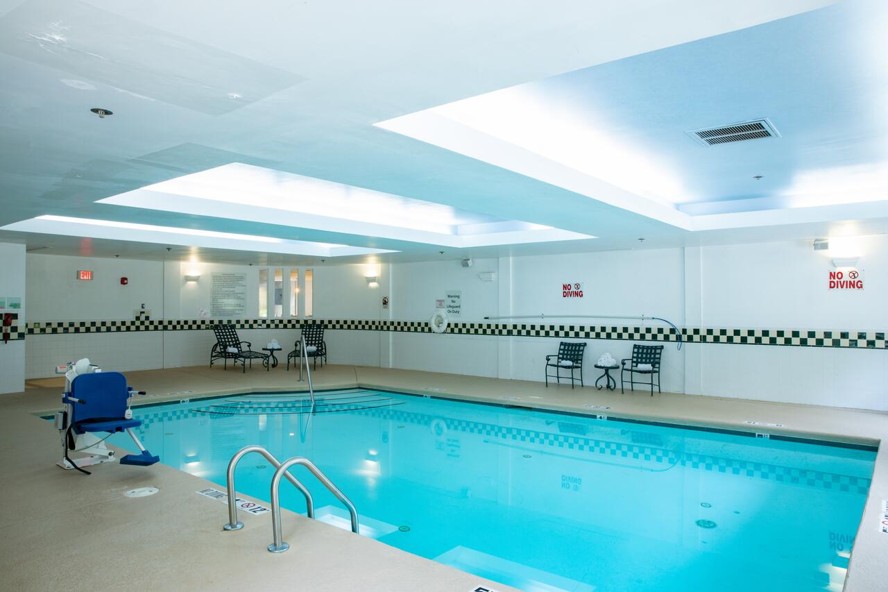 Holiday Inn Hotel & Suites Raleigh / Cary