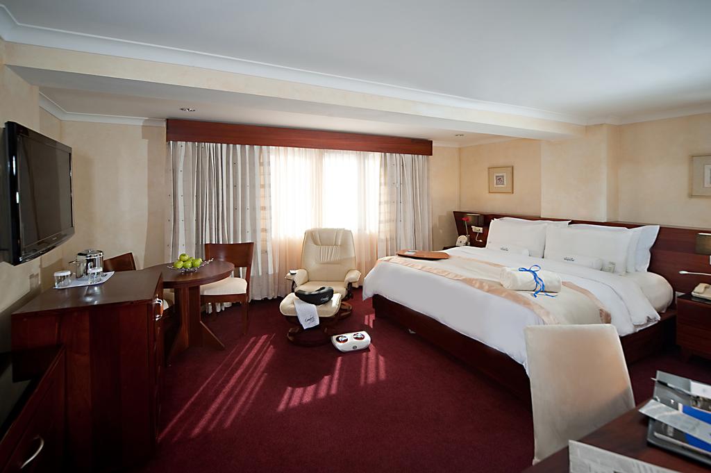 Hodelpa Gran Almirante Hotel & Casino