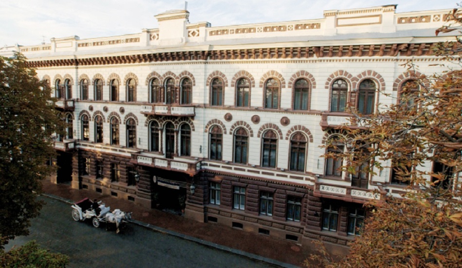 Londonskaya Hotel