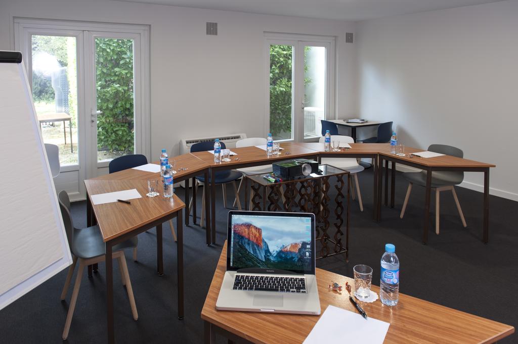 Brit Hotel Avignon Sud