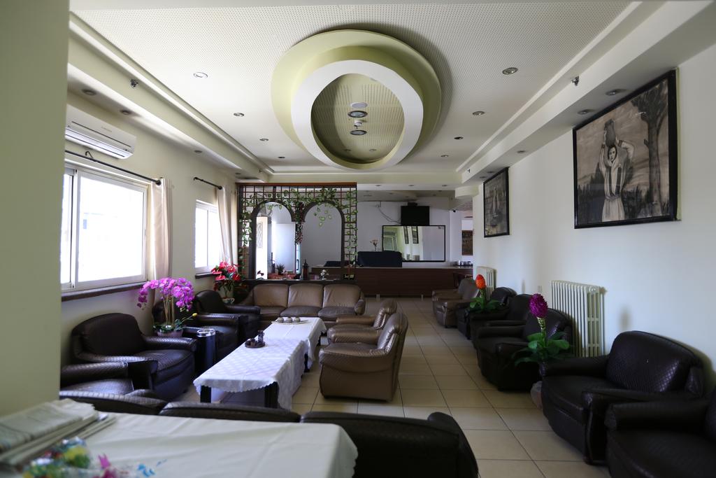 Victoria Hotel