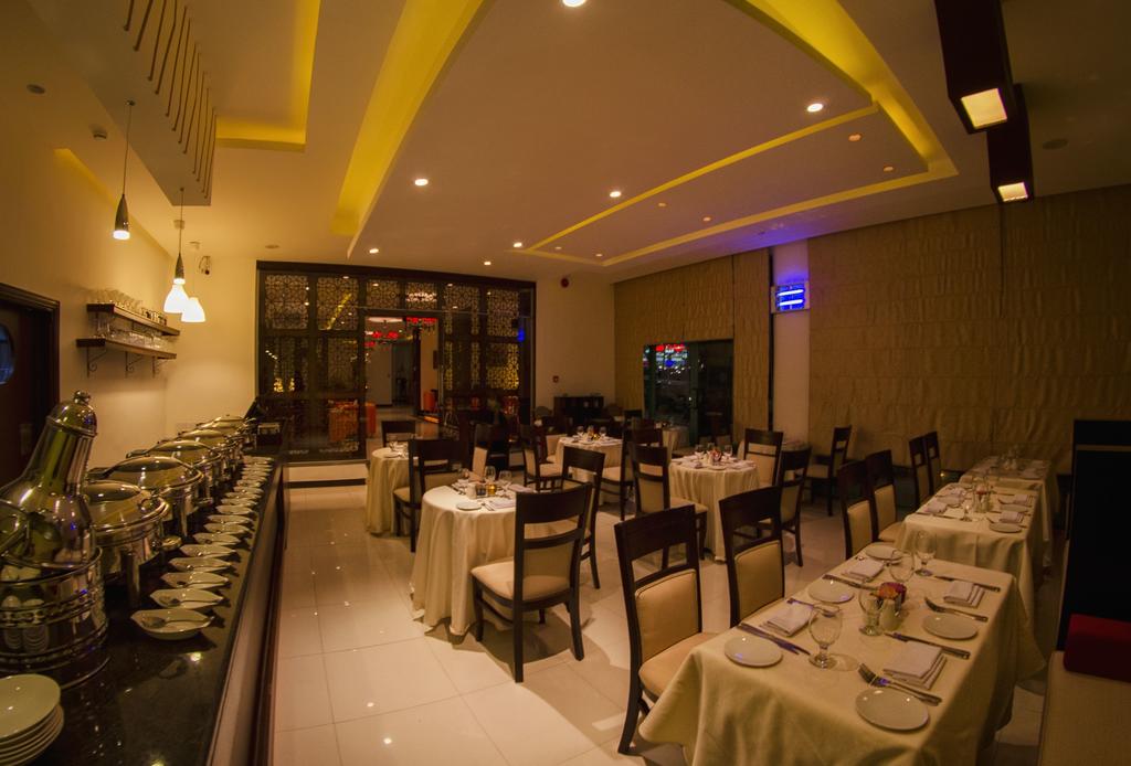 Meneur Hotel