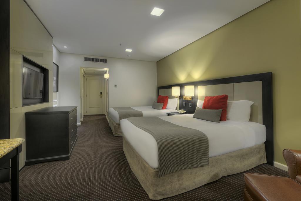 Hotel Deville Prime Porto Alegre
