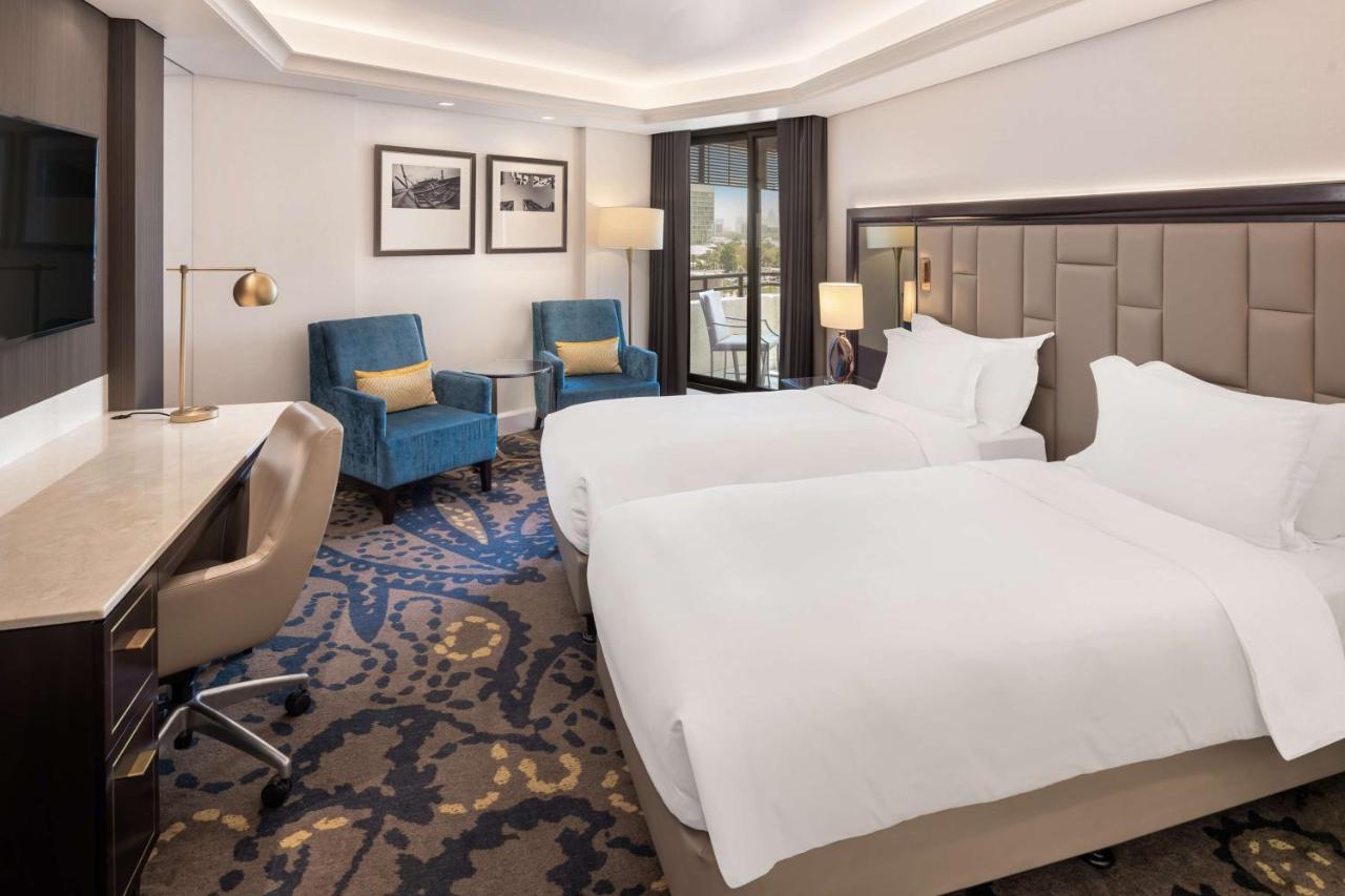 Radisson Blu Hotel, Dubai Deira Creek