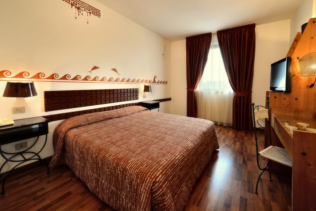 Etruscan Chocohotel