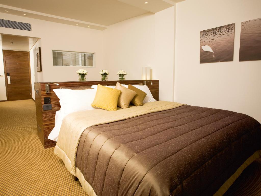 Dan Accadia Hotel