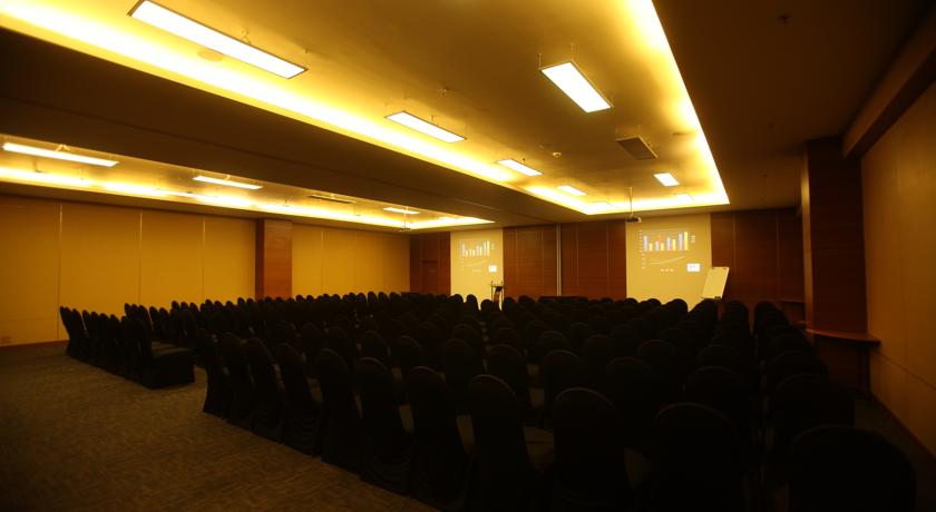 Keys Select Hotel Pimpri, Pune