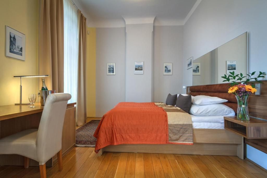 Hotel Monastery