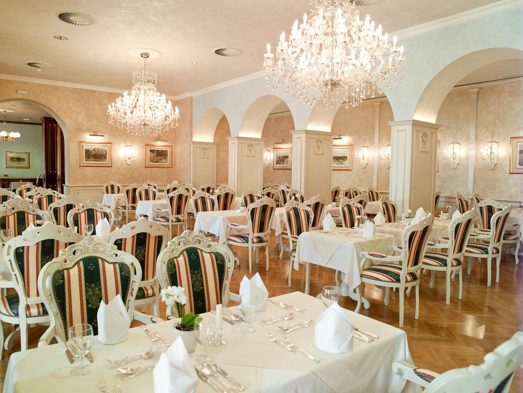 Hotel Kvarner Palace