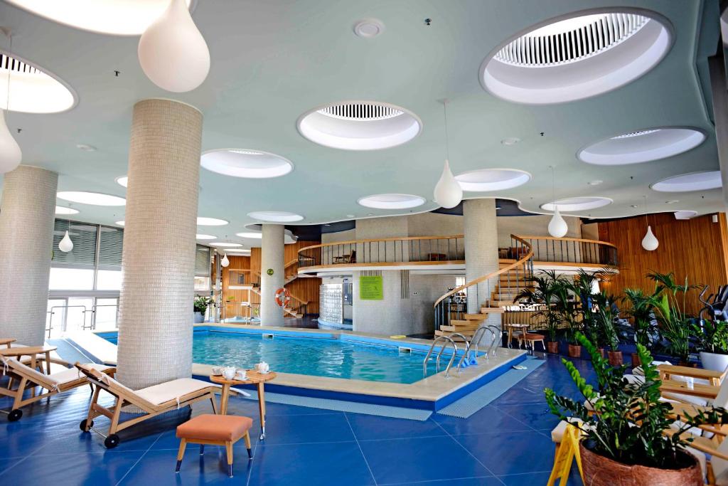Grand Hotel Bucharest (Formerly InterContinental)