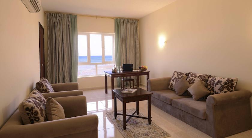 Resort Sur Beach Holiday
