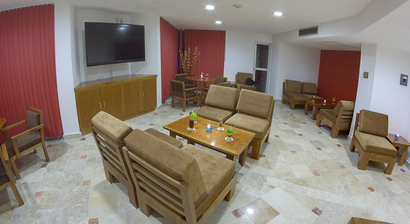Playa Suites