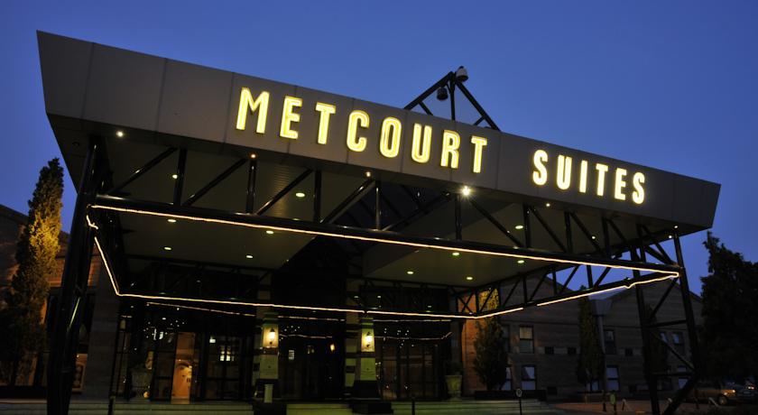 Peermont Metcourt Suites