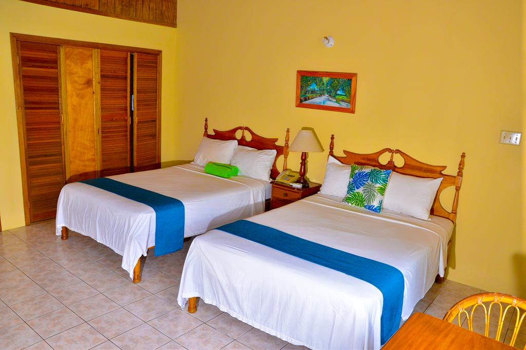 Merrils Beach Resort II – All Inclusive
