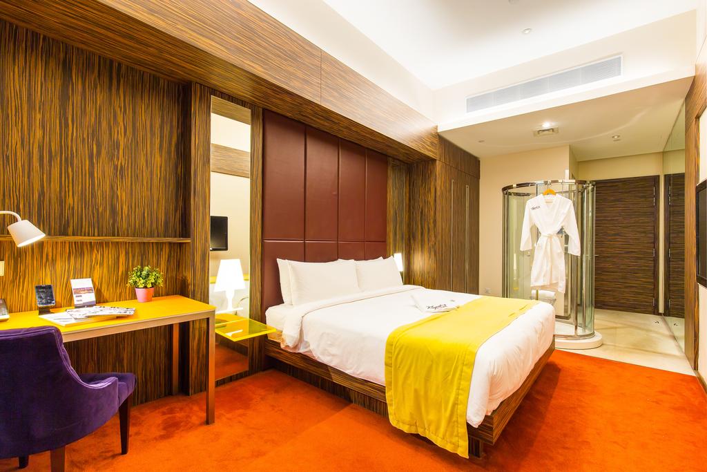 Klapstar Boutique Hotel (Formerly Klapsons)