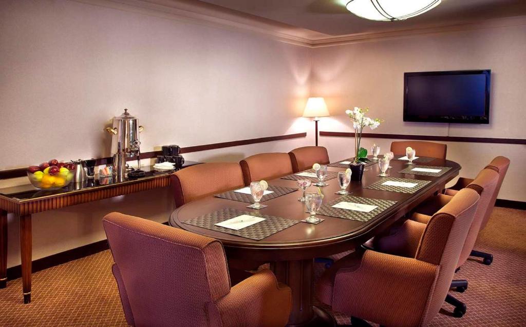 Embassy Suites Chicago - Schaumburg - Woodfield