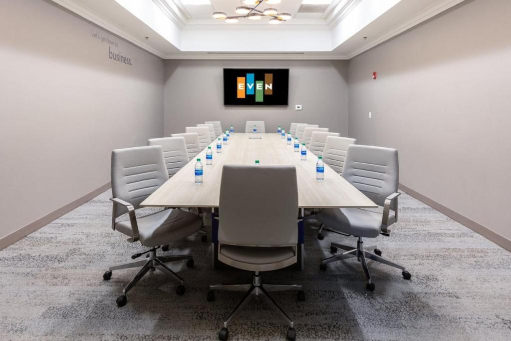Holiday Inn Chicago-Tinley Park-Convention Center