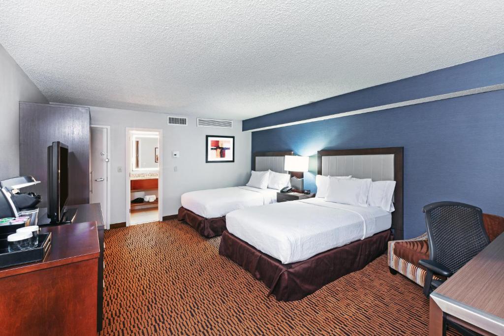Embassy Suites Hotel Dallas Market Center