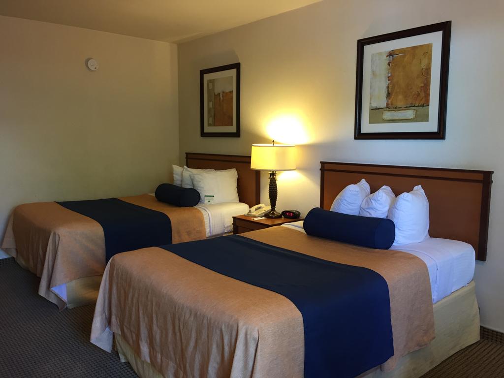 Mikado Hotel (Formerly Best Western)