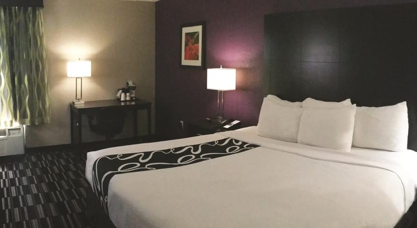 La Quinta Inn & Suites by Wyndham Orlando Universal area