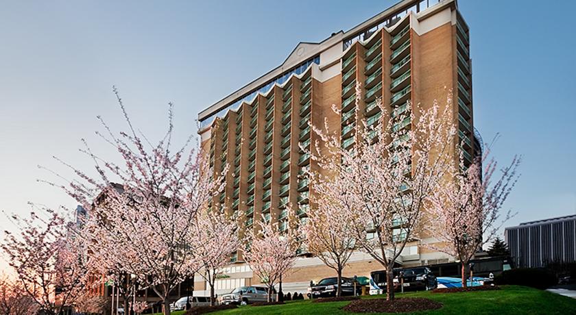 Holiday Inn Rosslyn at Key Bridge