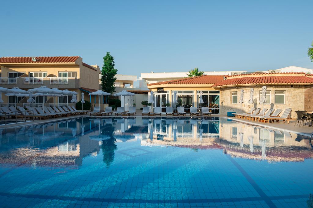 Lavris Hotels & Spa