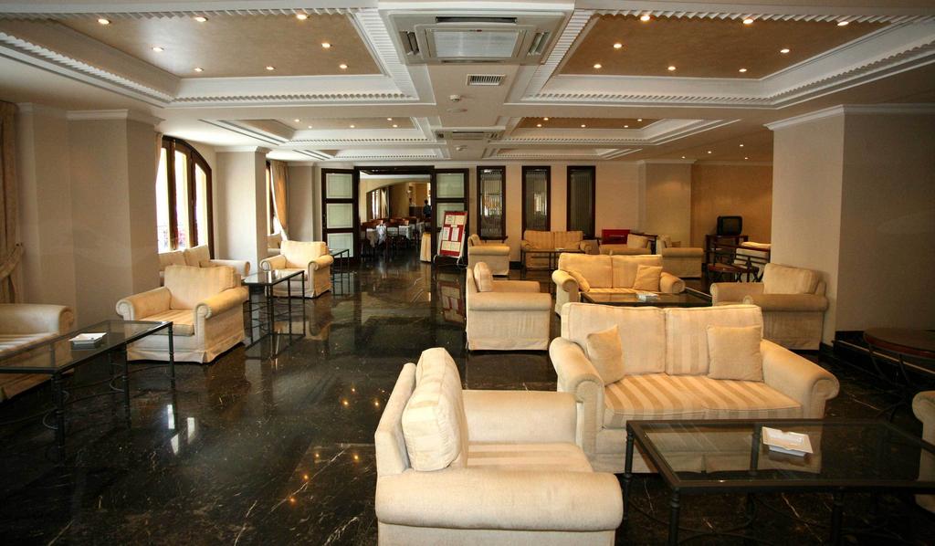 Mitsis Petit Palais Beach Hotel