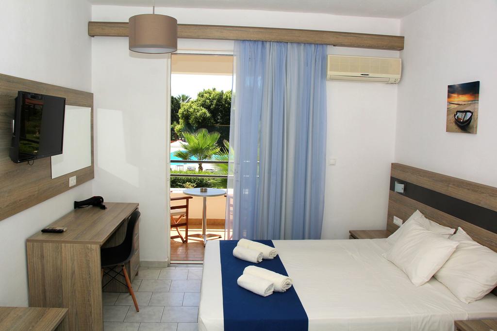 Lardos Bay Hotel