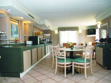 La Quinta Inn by Wyndham Nashville South