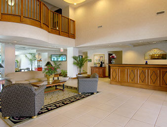 La Quinta Inn & Suites by Wyndham Clearwater South