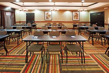 Holiday Inn Express Hotel & Suites Dallas Central Market Ctr