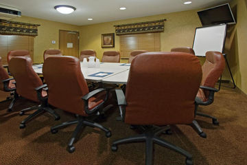 Best Western Plus Kelly Inn &