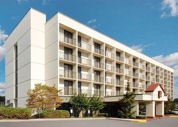 Clarion Inn