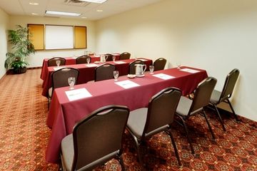 Holiday Inn Westbury - Long Island