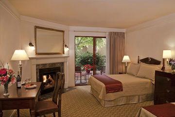 Best Western Plus Victorian Inn