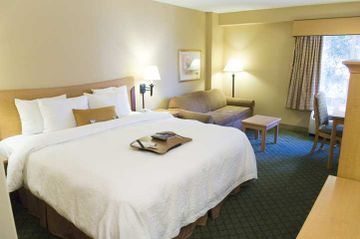 Hampton Inn New Orleans-St. Charles Ave./Garden District
