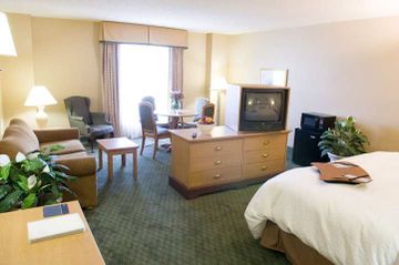 Hampton Inn New Orleans-St. Charles Ave./Garden District