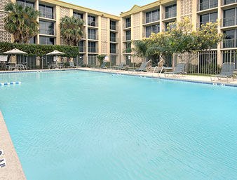Ramada by Wyndham Metairie New Orleans Airport