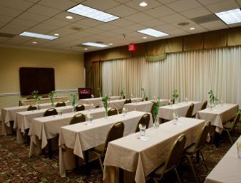 Ramada Metairie Hotel