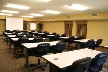Tru By Hilton Syracuse North Airport Area (Formerly Hampton Inn)